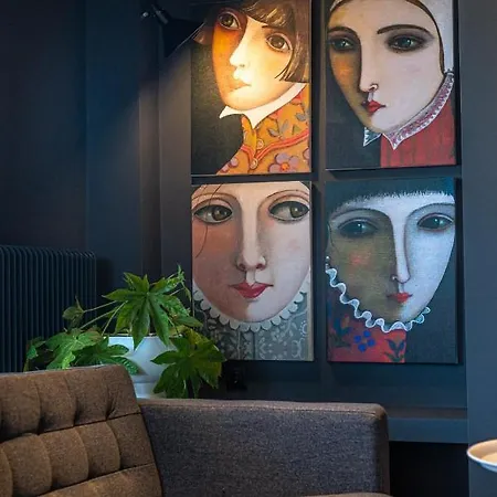 City's Best-kept Secret, Eclectic & Luxe Getaway Appartamento