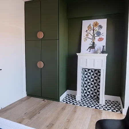 City's Best-kept Secret, Eclectic & Luxe Getaway * Kalamata