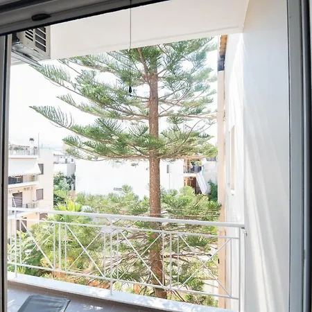 City's Best-kept Secret, Eclectic & Luxe Getaway Kalamata