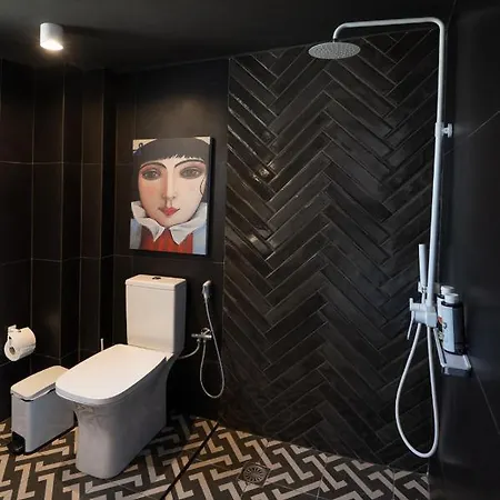 City's Best-kept Secret, Eclectic & Luxe Getaway Kalamata