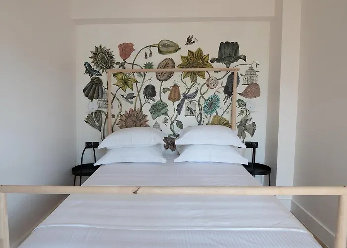 City's Best-kept Secret, Eclectic & Luxe Getaway * Kalamata