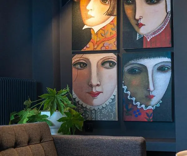 City's Best-kept Secret, Eclectic & Luxe Getaway Apartament