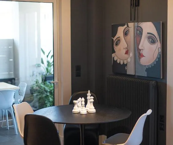 Apartament City's Best-kept Secret, Eclectic & Luxe Getaway Kalamata